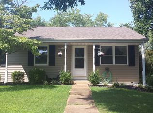 1015 Burgundy Ln, Ballwin, MO
