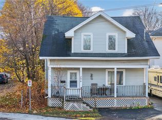 296 Mountain Rd, Moncton, NB E1C 2M1
