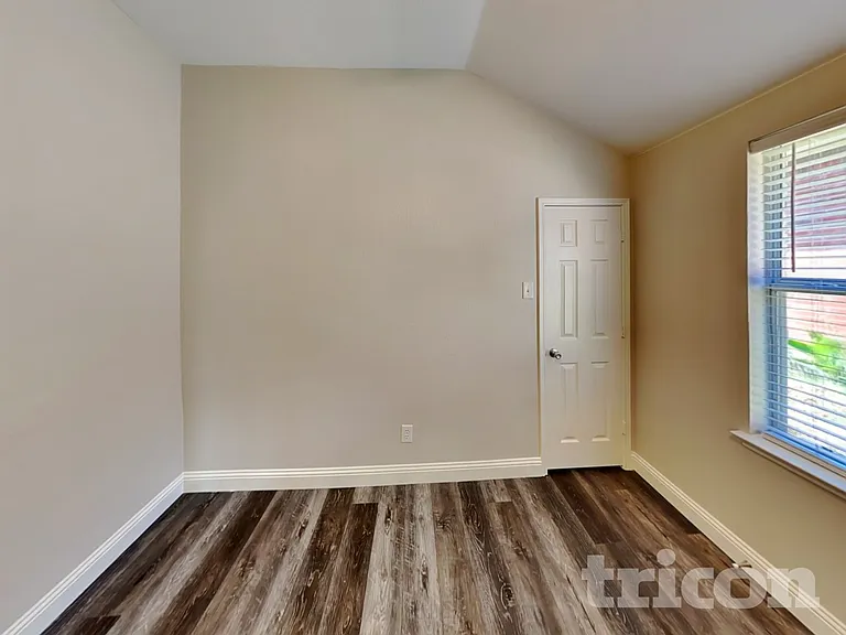 12608 Summerwood Dr — Photo 13