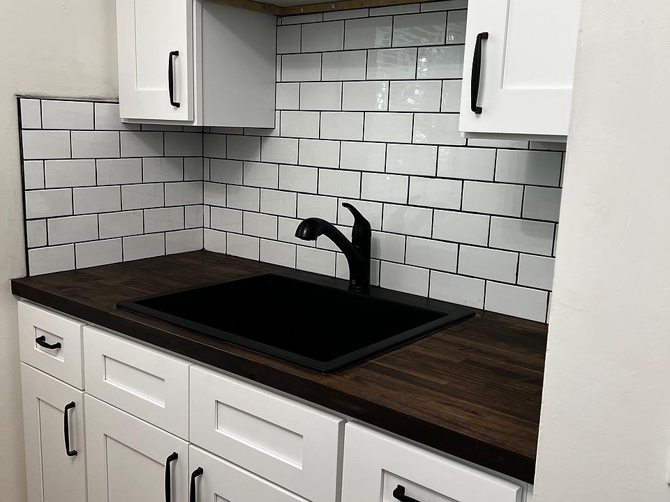 New Kitchen Cabinets