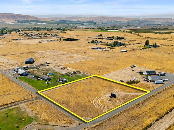 Nka Mieras Rd, Moxee, WA 98936