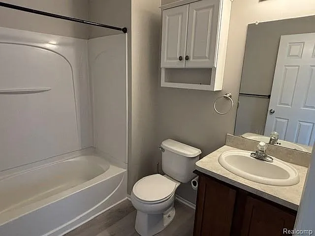655 Lewa Downs Dr — Photo 13