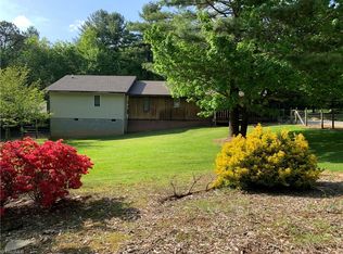 3325 Mountain View Rd, Glade Valley, NC 28627