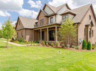 1607 Foxland Blvd, Gallatin, TN 37066
