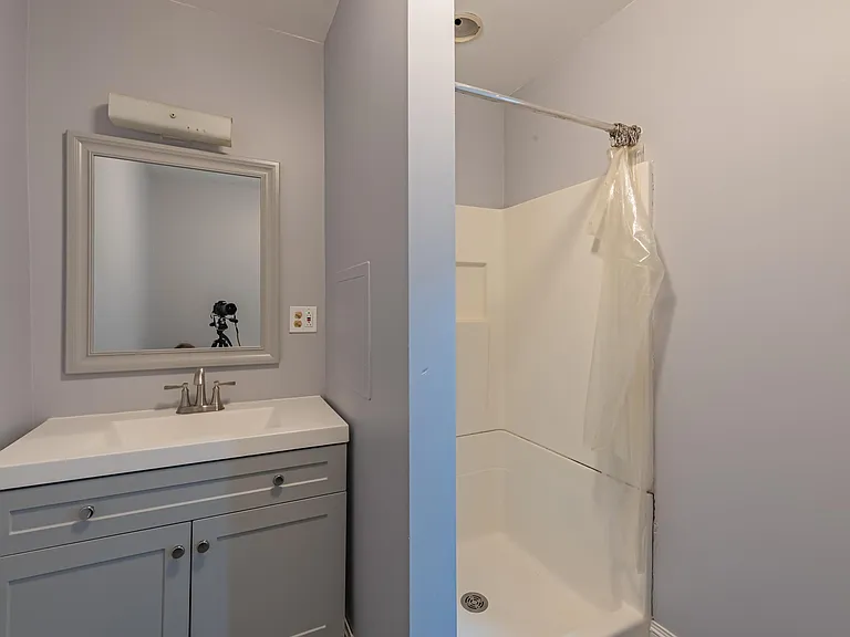 104 N Graham St — Photo 10