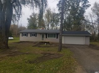 15027 Seymour Rd, Linden, MI 48451