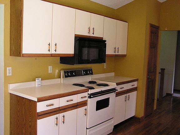 4th image of 114 Summer Hill Dr