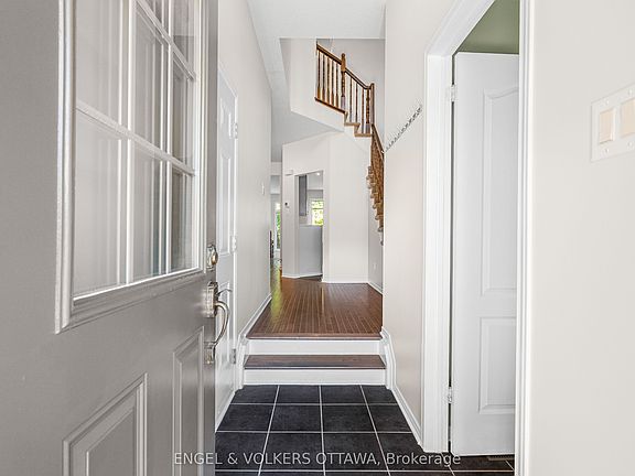 3rd image of 729 Nakina Way