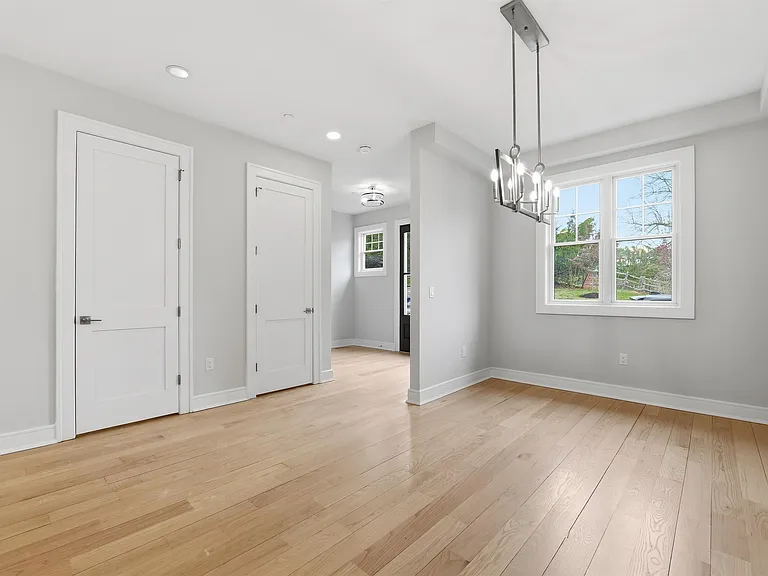 603 Springfield Ave #101 — Photo 3