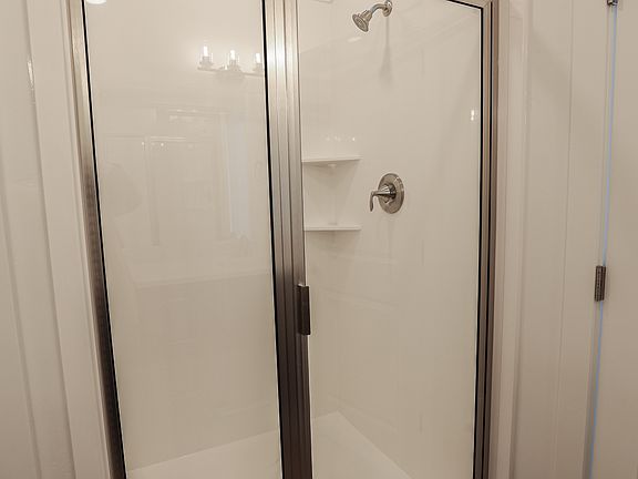 3rd image of 113 Colene Dr