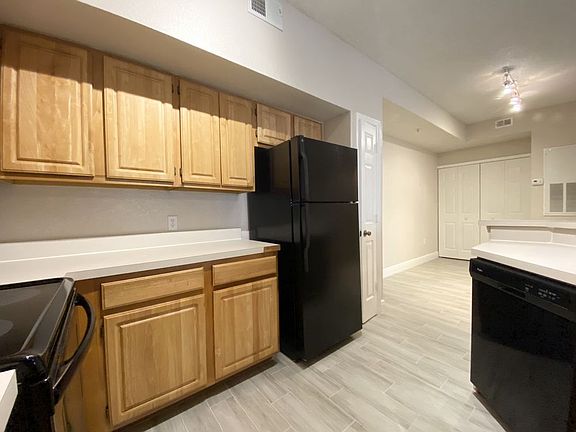 5th image of 13015 Plantation Park Cir APT 1023
