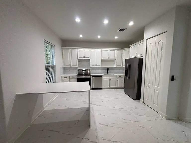 2789 Eagle Rock Cir #207 — Photo 11