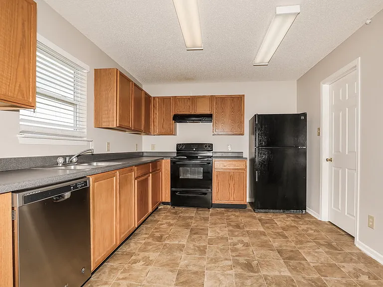 11351 N Creekside Dr — Photo 7