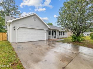 288 Parnell Rd, Hubert, NC 28539