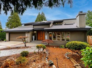 918 50b St, Delta, BC V4M 2V9