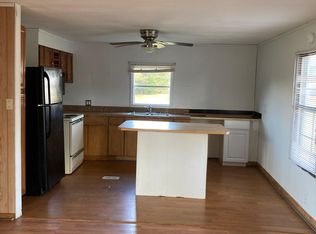 206 Moore Rd, Liberty, SC 29657