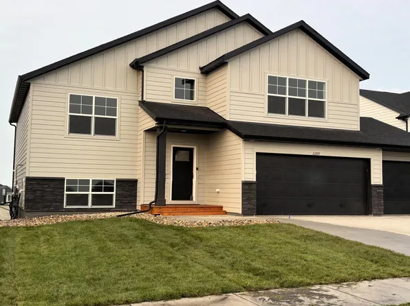 2209 E Alexa St, Brandon, SD 57005