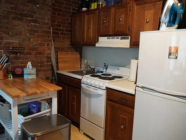 10 Wellington St — Photo 9