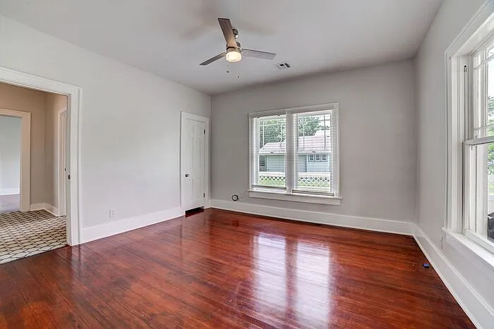 1155 N Main St — Photo 9