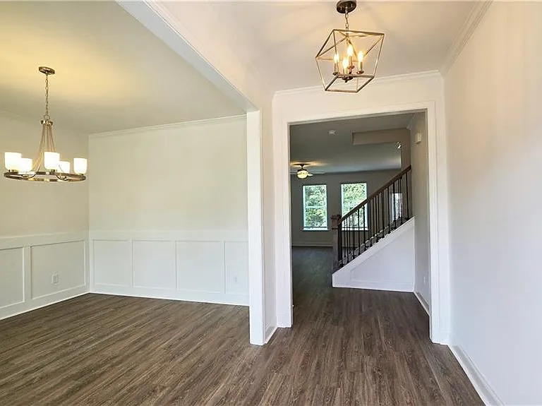 7372 Rocklin Ln — Photo 4