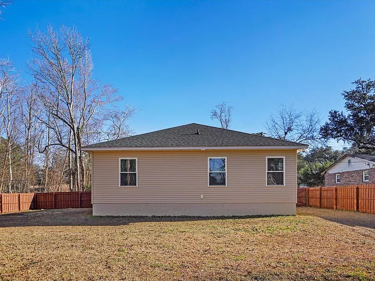 3636 Tower Dr — Photo 5