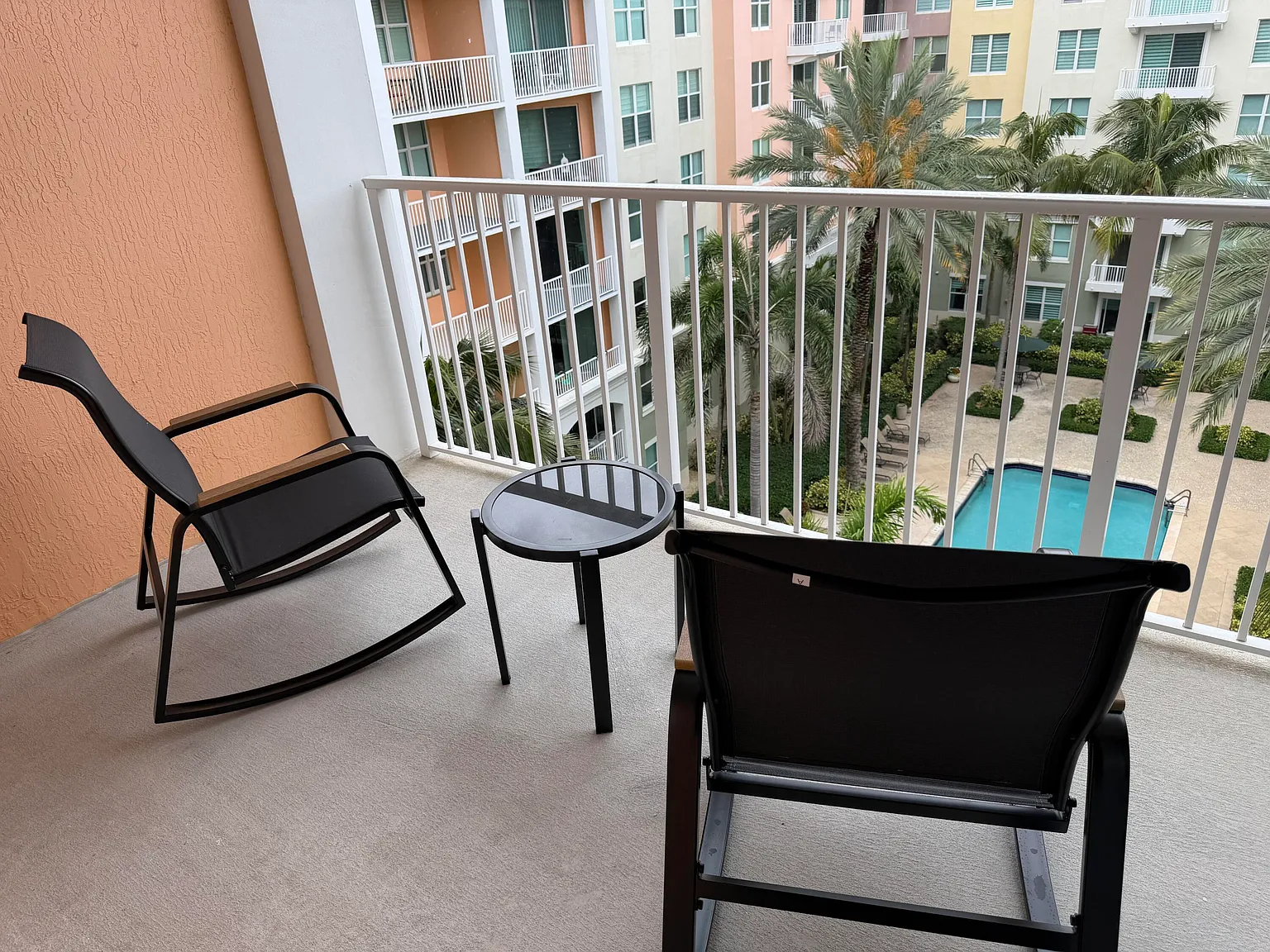 2 bed, 2.0 bath, 1265 sqft, $3,700 — Photo 2