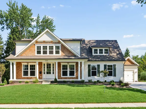 2208 Shoreham Rd, Columbus, OH 43220