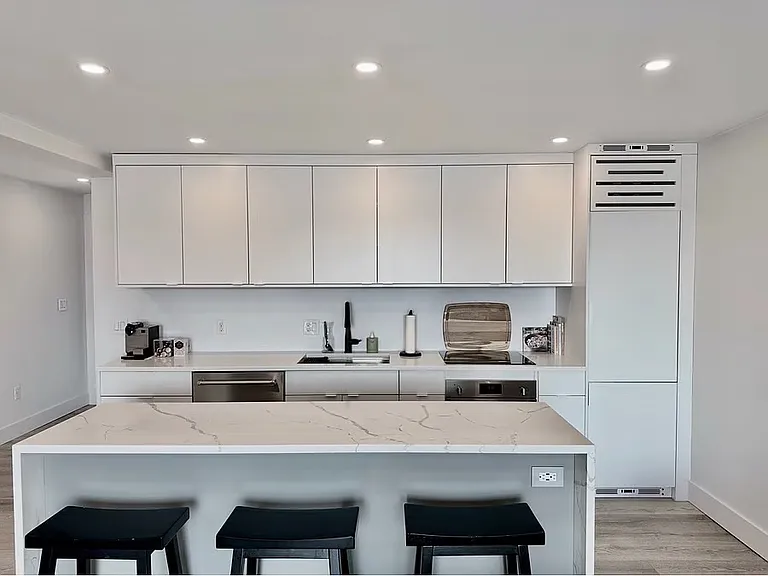 65 Kirkland Ave — Photo 13