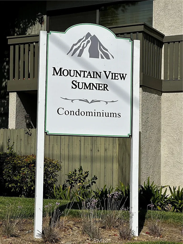 2 bed, 1334 sqft, $3,000 — Photo 2