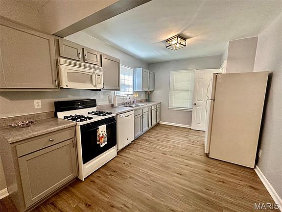 5th image of 217 Haller Ave