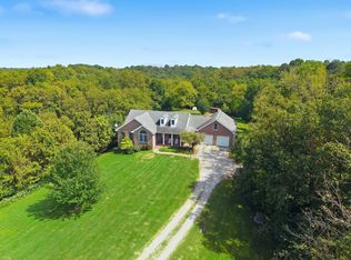 121 Forest Path Dr, Georgetown, KY 40324