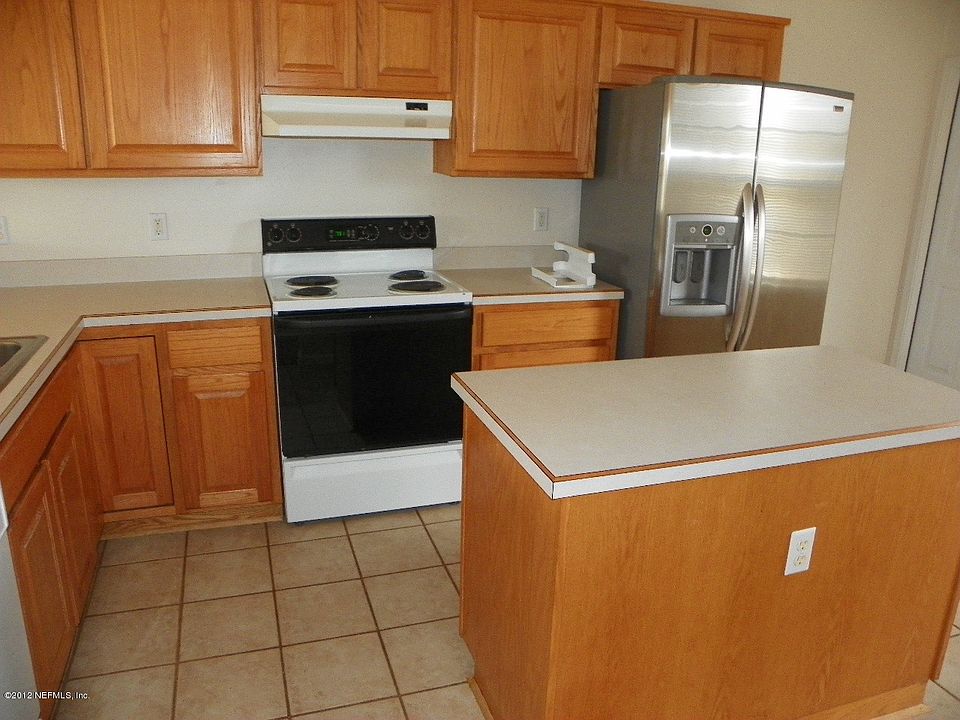 2nd image of 1975 Breckenridge Blvd