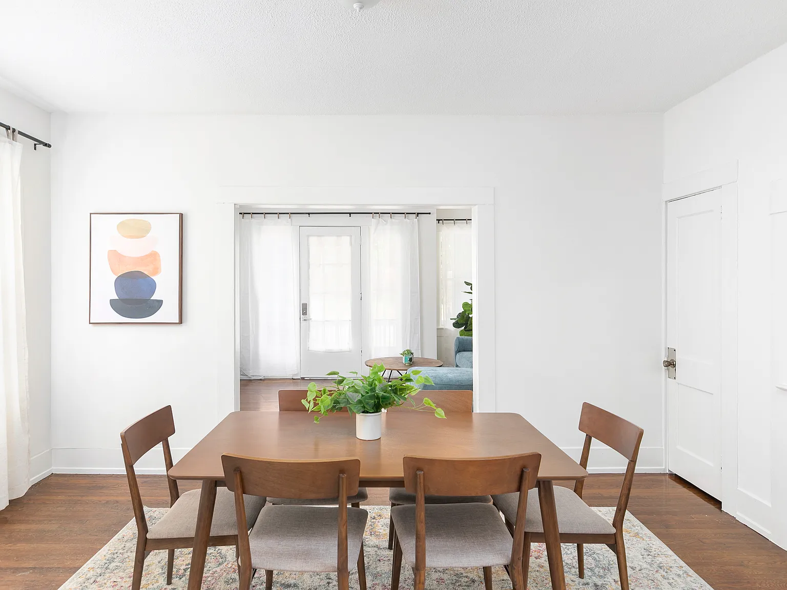 2 bed, 1100 sqft, $1,495 — Photo 4