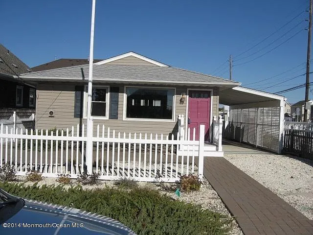 202 Eisenhower Ave photo 1