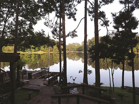 2nd image of 370 Driftwood Dr