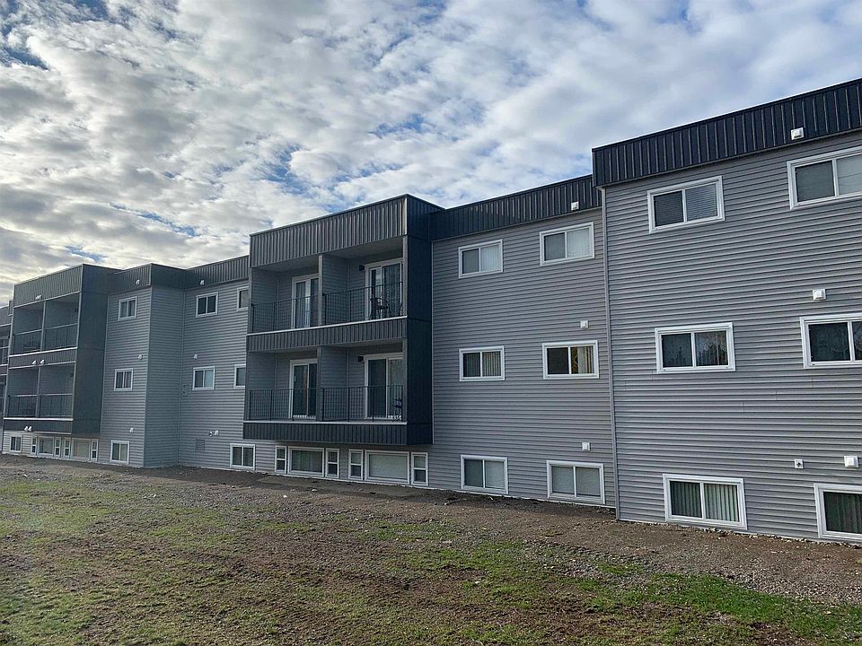 2nd image of 3777 Massey Dr #105