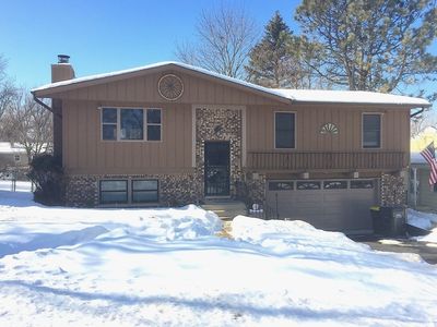 1207 Birch St, Lake In The Hills, IL, 60156