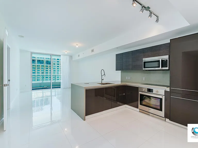 1080 Brickell Ave — Photo 22