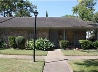 1101 W Tri Oaks Ln APT 200, Houston, TX 77043