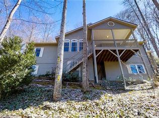 7 Higel Ln, Maggie Valley, NC 28751