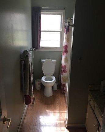 3rd image of 1020 S Shore Dr