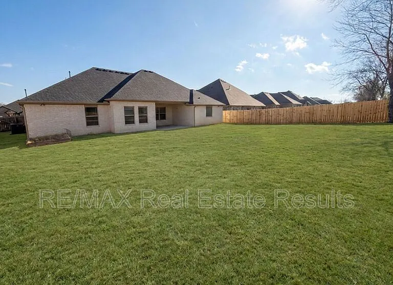 751 Spicewood Trl — Photo 13