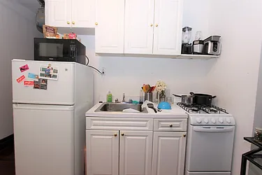 Rented by Dynamik Realty