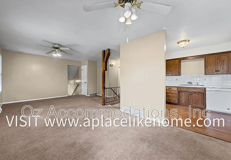 5807 Goddard St — Photo 16