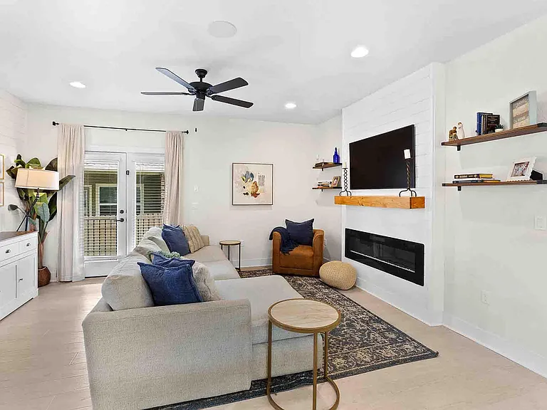 7910 Ella Lee Ln — Photo 6