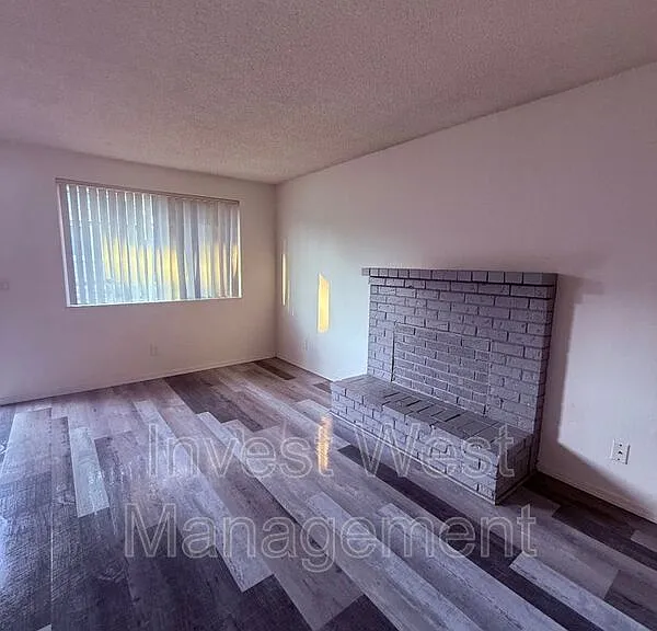 3108 Kauffman Ave #H — Photo 9