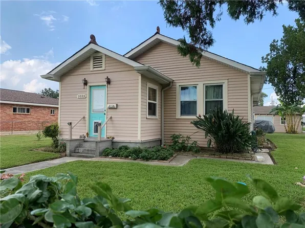 1033 Porter St, Gretna, LA 70053
