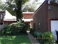 1st image of 6138 The Oaks Ln