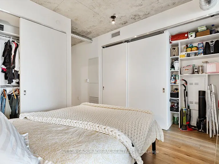 21 Lawren Harris Sq #805 — Photo 12