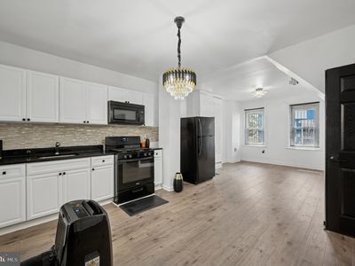 811 W Schiller St, Philadelphia, PA, 19140